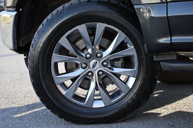 Used 2015 Ford F150 XLT w/ Equipment Group 302A Luxury image 9