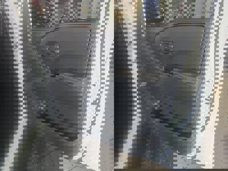 Used 2022 Nissan Frontier S image 12