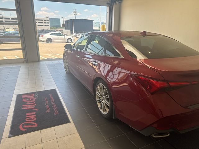 Certified 2021 Toyota Avalon Limited w/ Advanced Safety Package FWD image 7