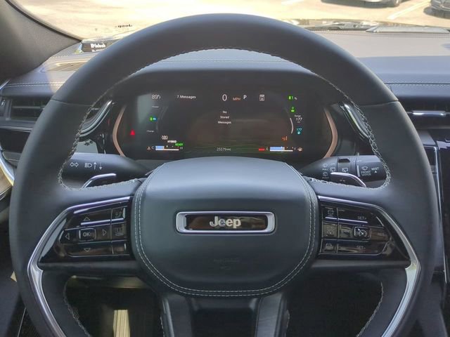 Used 2023 Jeep Grand Cherokee Overland image 34