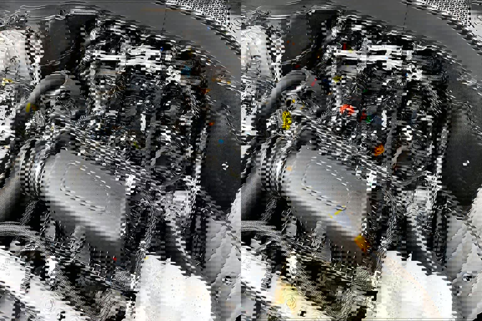 Used 2022 Ford Explorer XLT image 60