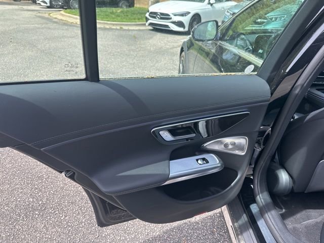 Used 2025 Mercedes-Benz E 450 4MATIC All-Terrain Wagon image 10