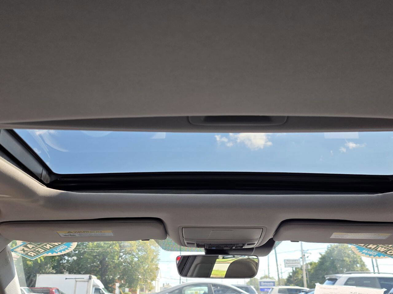 Used 2015 Acura TLX w/ Technology Package image 17