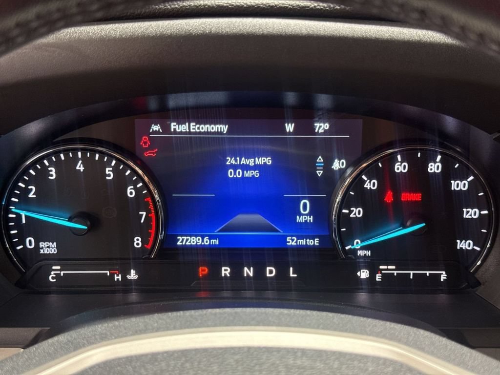 Used 2023 Ford Explorer XLT w/ Equipment Group 202A AWD/4WD image 17