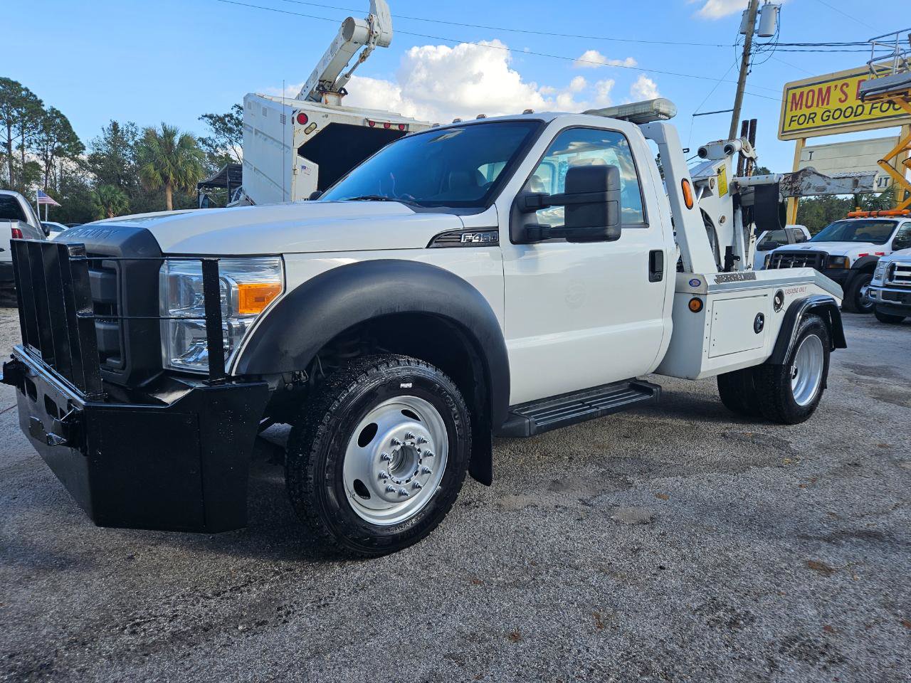 Used 2011 Ford F450 XL w/ XL Decor Group RWD image 3