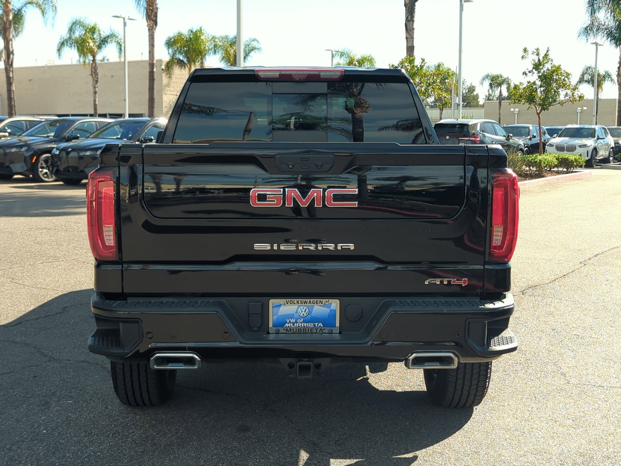 Used 2022 GMC Sierra 1500 AT4 w/ AT4 Premium Package image 9