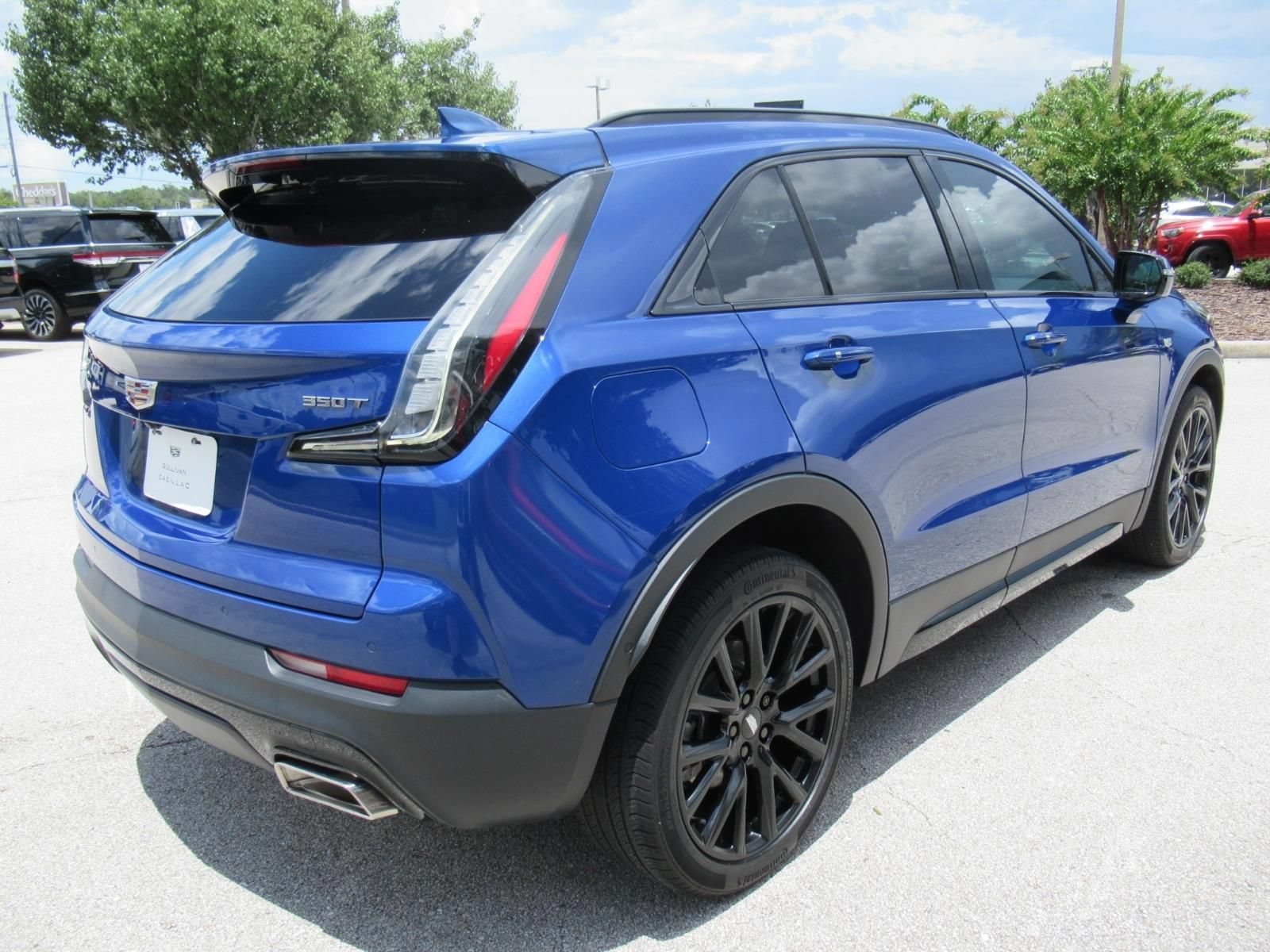 Used 2022 Cadillac XT4 Sport w/ Comfort Package FWD image 7