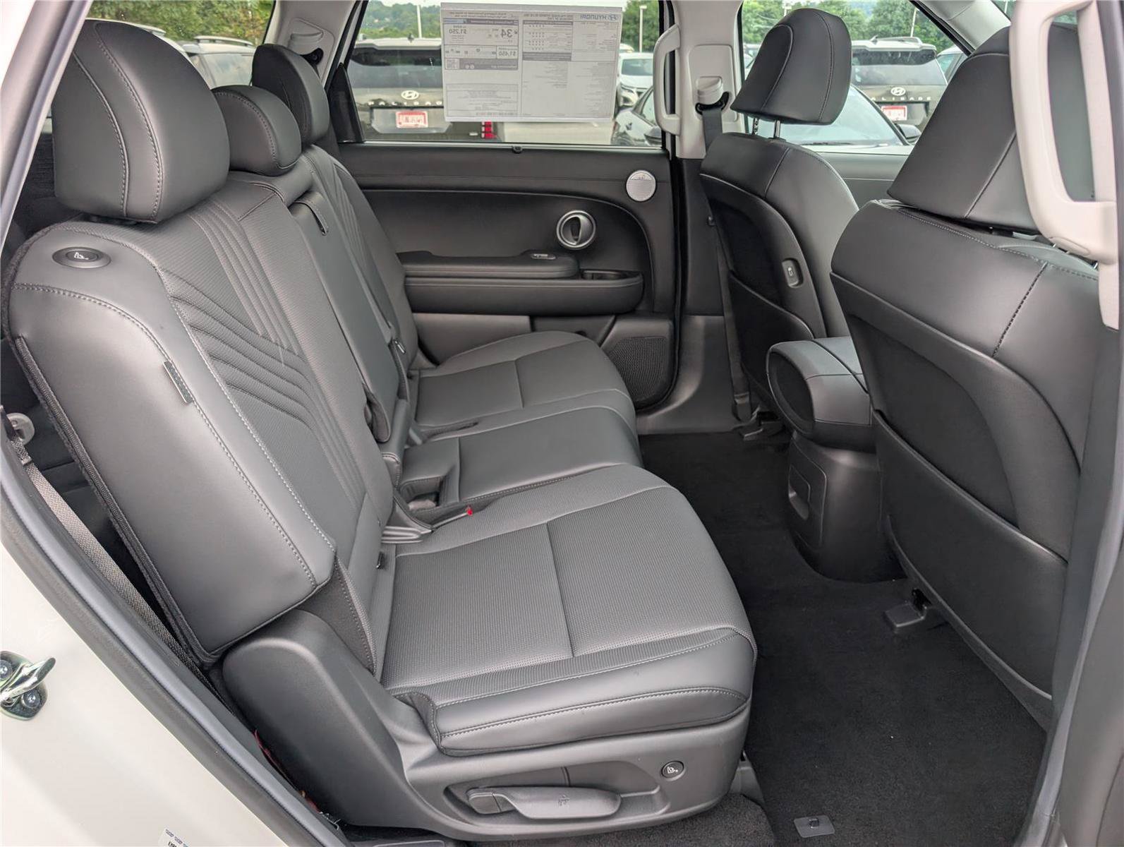 New 2026 Hyundai Palisade SEL Premium FWD image 9