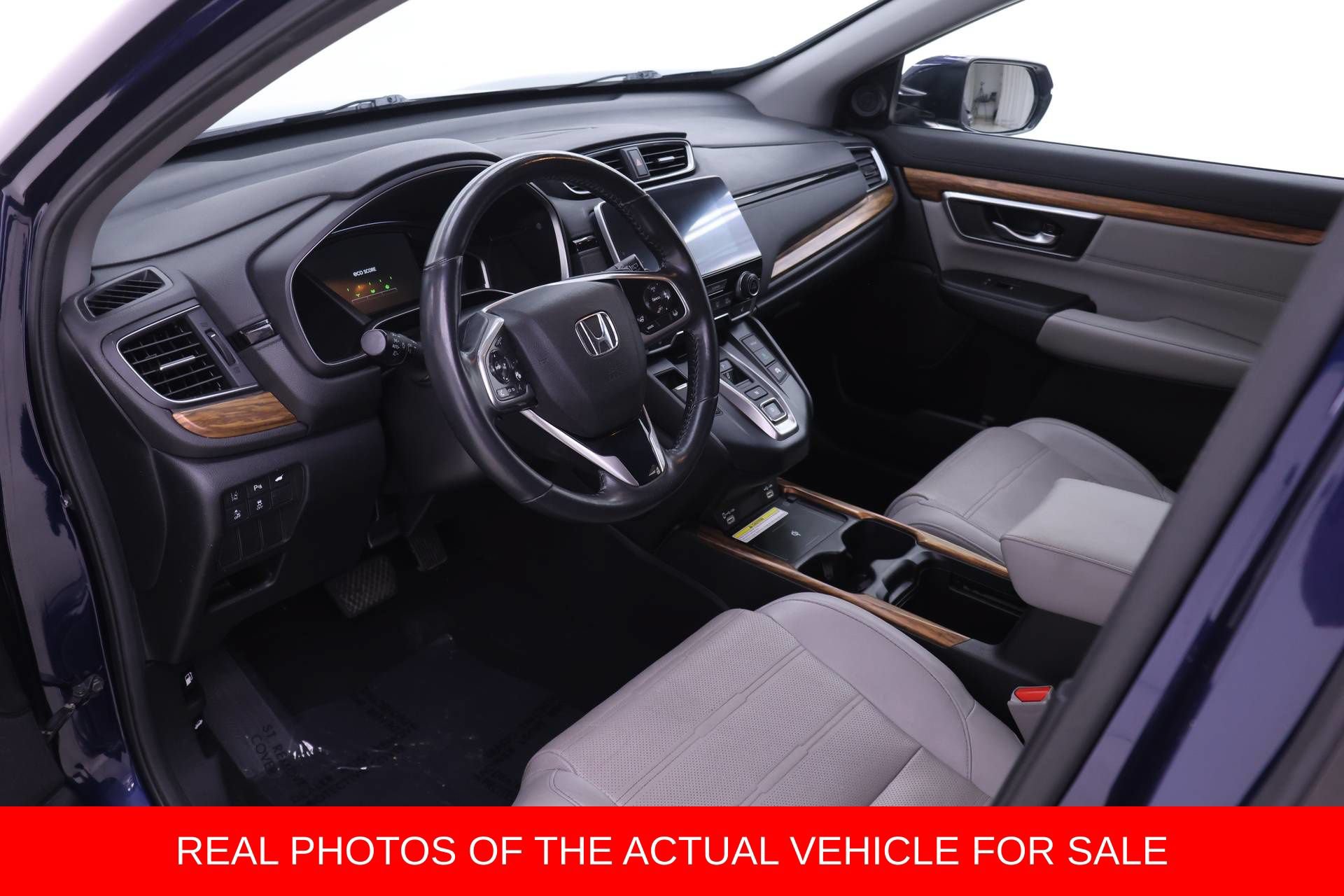 Used 2021 Honda CR-V Touring image 3