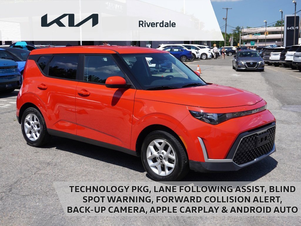 Used 2023 Kia Soul LX w/ LX Technology Package