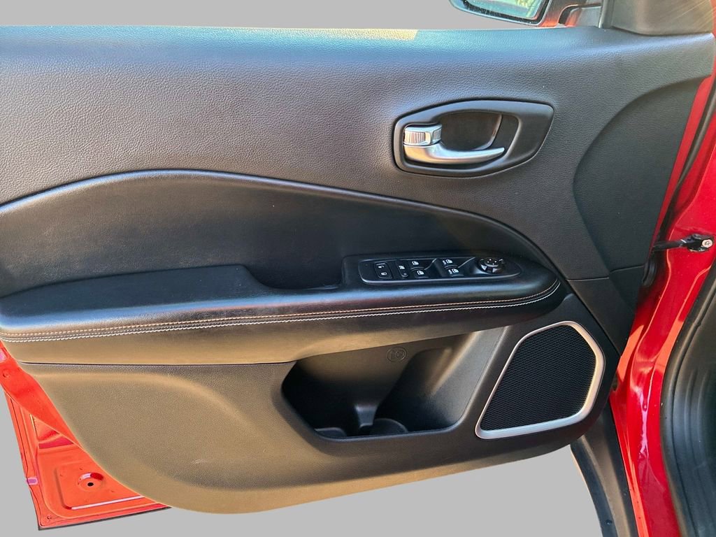 Certified 2021 Jeep Compass Latitude w/ Convenience Group image 20