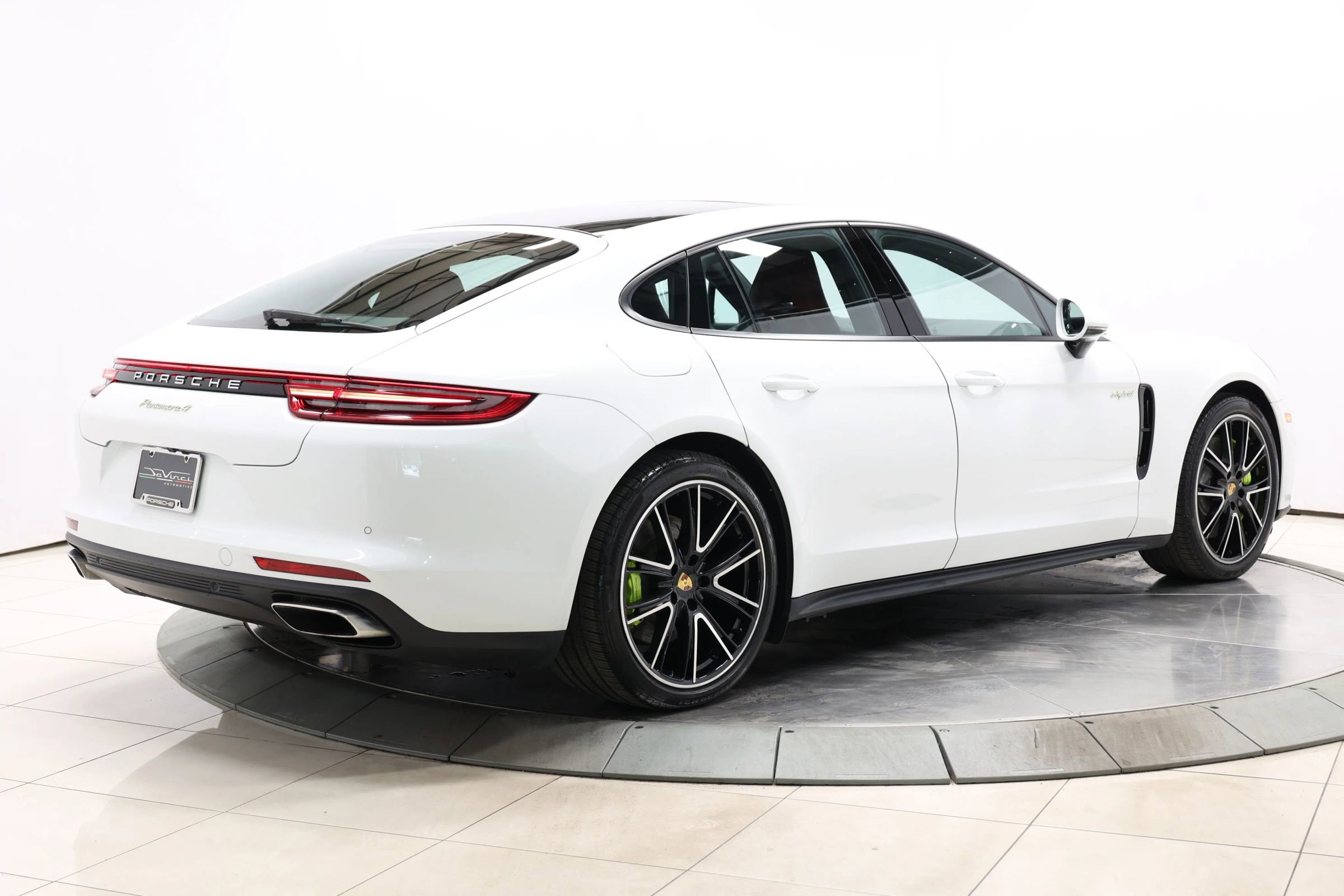 Used 2019 Porsche Panamera 4 AWD/4WD image 74
