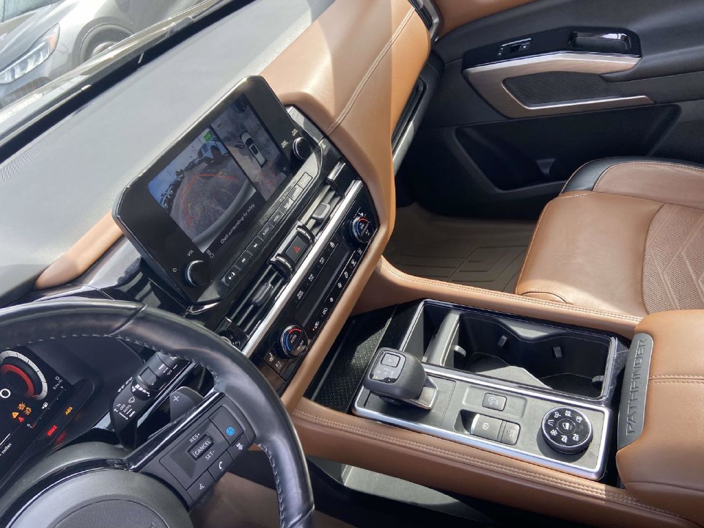 Used 2023 Nissan Pathfinder Platinum AWD/4WD image 21