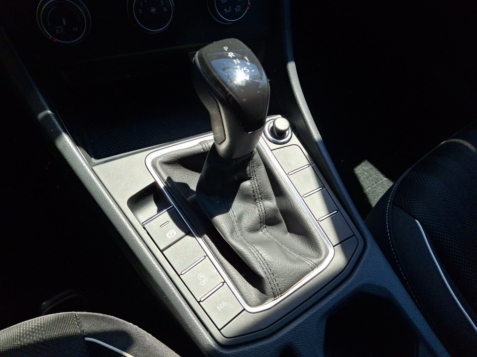 Certified 2022 Volkswagen Jetta Sport FWD image 15