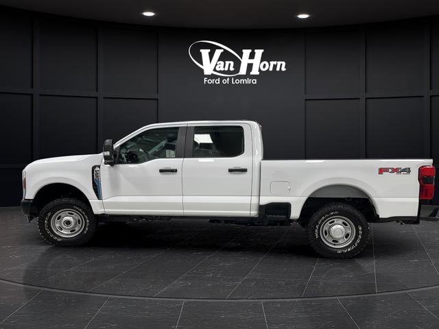 Used 2024 Ford F250 XL w/ 360-Degree Camera Package AWD/4WD image 4