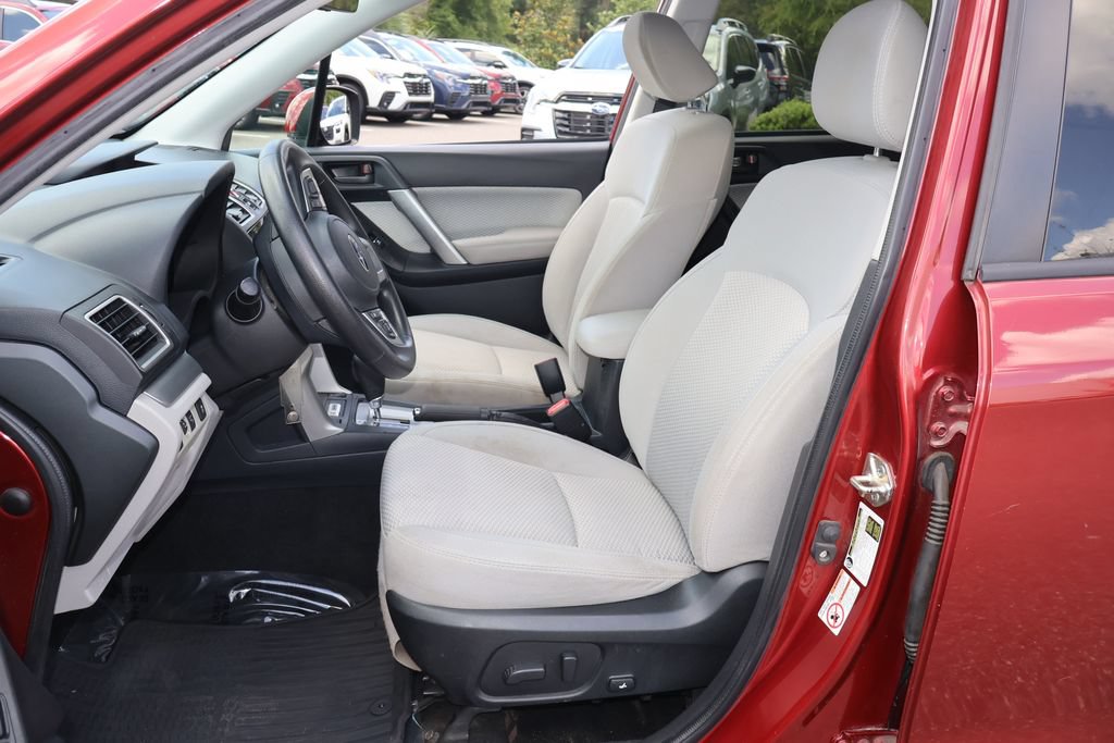 Used 2018 Subaru Forester 2.5i Premium AWD/4WD image 12