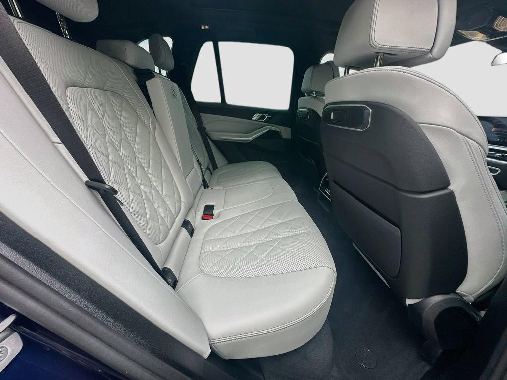 Used 2026 BMW X5 xDrive50e w/ M Sport Package AWD/4WD image 29