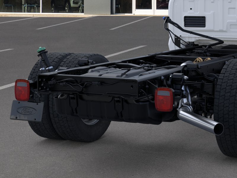 New 2026 Ford F550 4x4 Crew Cab image 43