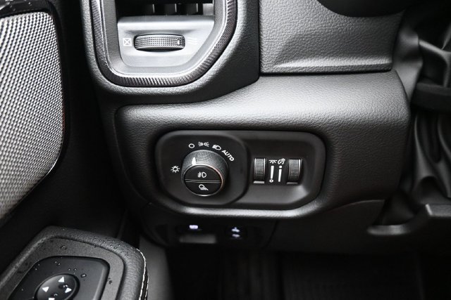 New 2027 RAM 1500 Rebel w/ Rebel Level 2 Equipment Group AWD/4WD image 14