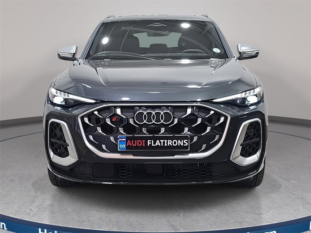 New 2025 Audi SQ5 Prestige image 2