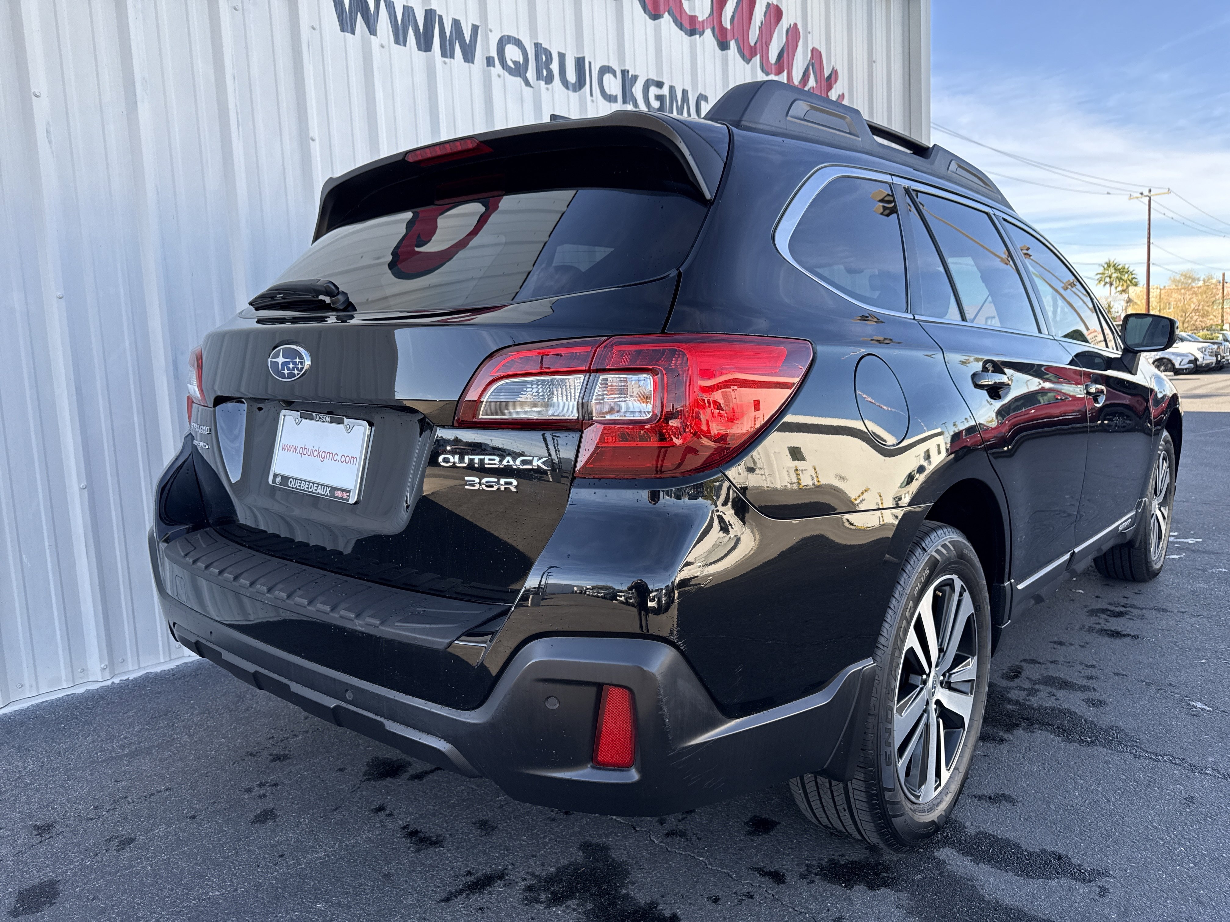 Used 2018 Subaru Outback 3.6R Limited image 38