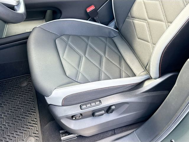 Used 2024 Volkswagen Atlas Peak Edition SEL image 20