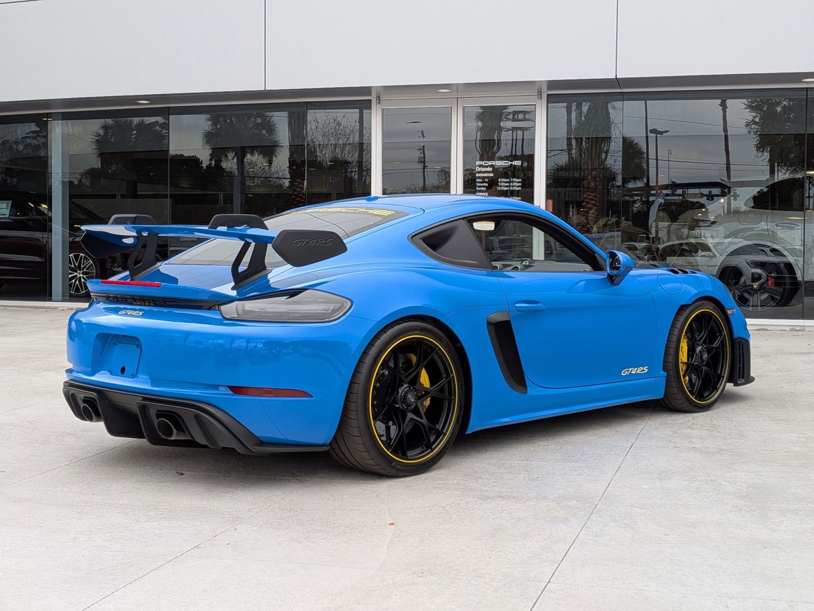 Certified 2025 Porsche 718 Cayman GT4 RS image 9