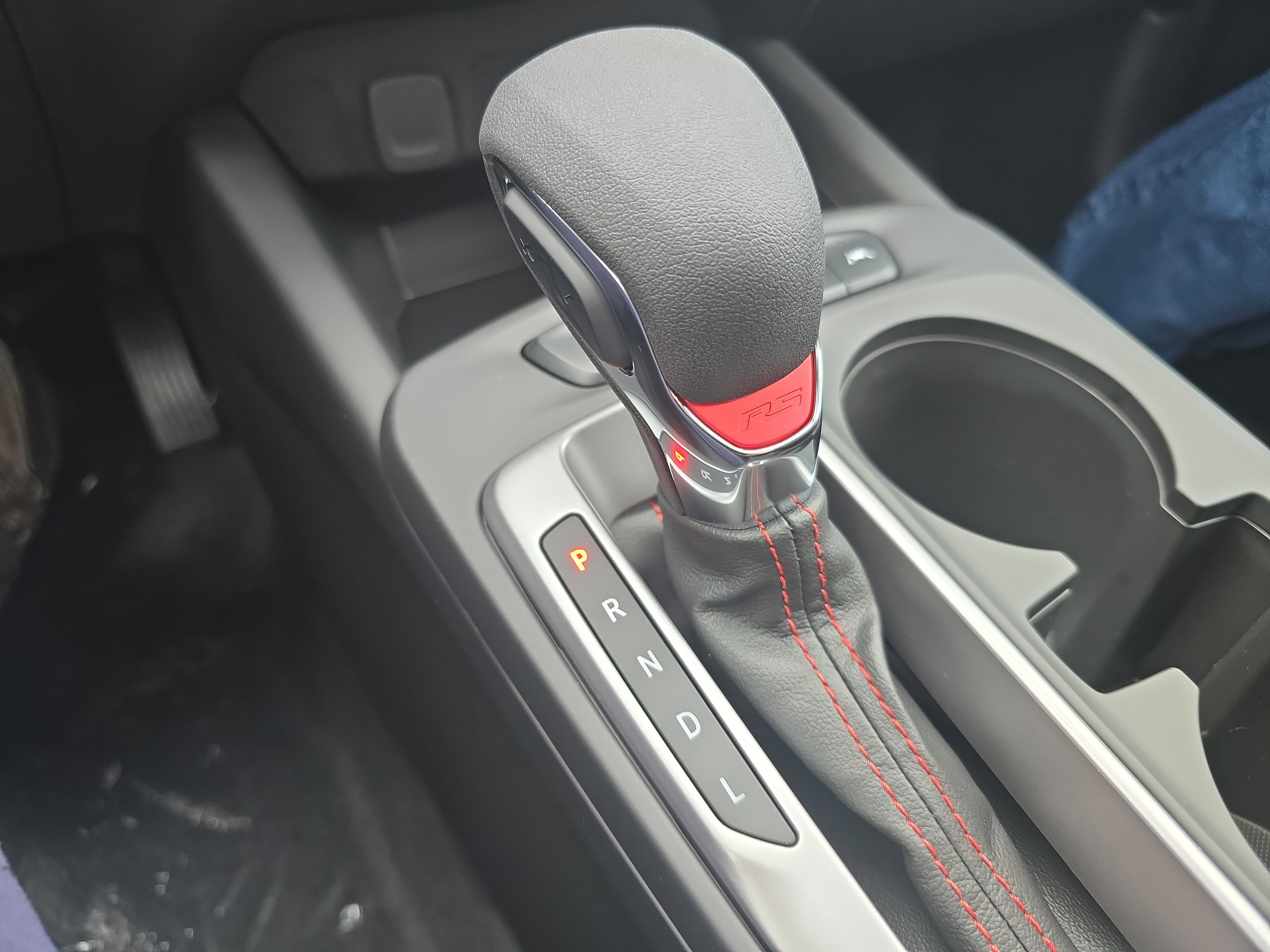 New 2026 Chevrolet Trax RS w/ Sunroof Package image 24