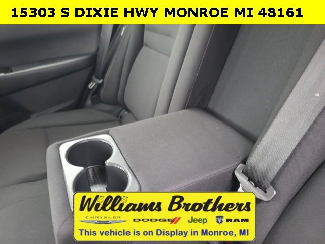 Used 2024 Nissan Rogue S image 26