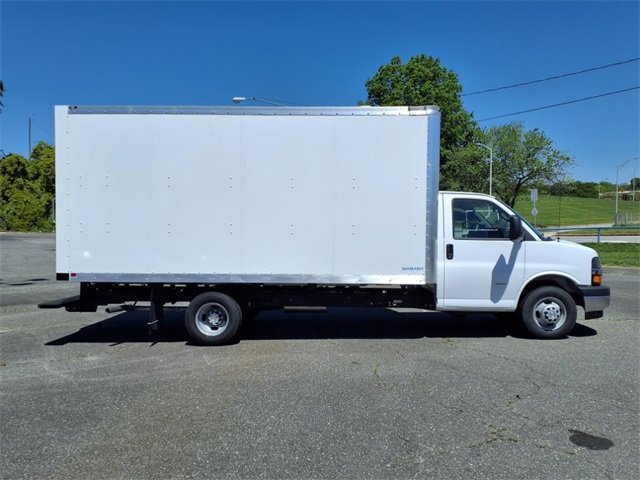 New 2025 Chevrolet Express 3500 w/ Power Convenience Package image 3
