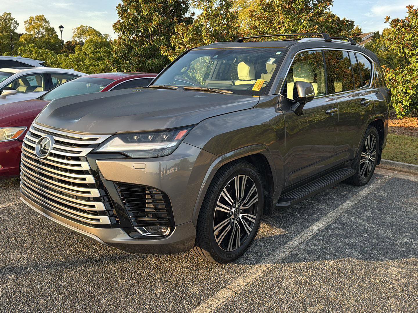 Used 2022 Lexus LX 600 4WD w/ Luxury Package