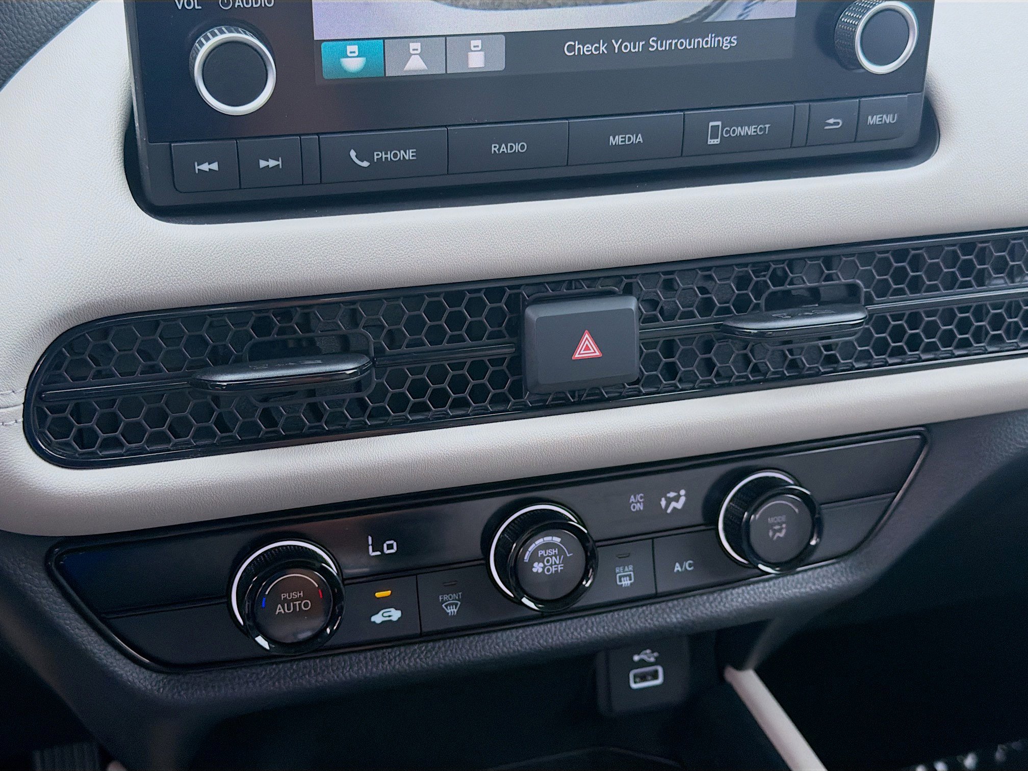 Certified 2023 Honda HR-V LX image 14