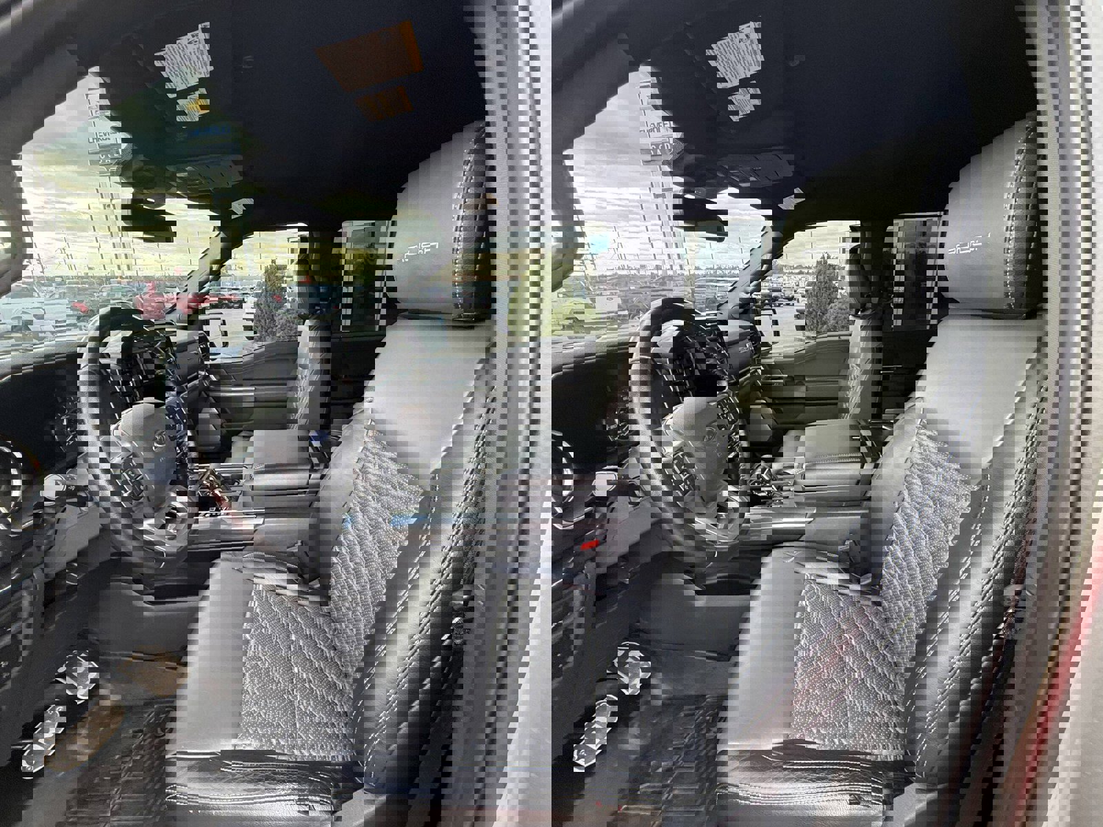 Used 2022 Ford F150 XLT w/ Equipment Group 302A High image 11