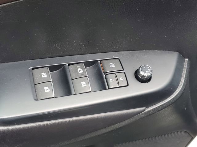 Used 2017 Toyota Highlander Limited AWD/4WD image 18