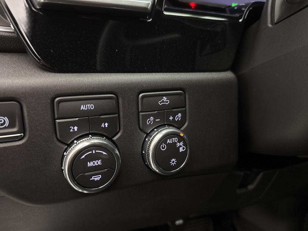 New 2026 GMC Sierra 1500 SLE AWD/4WD image 24