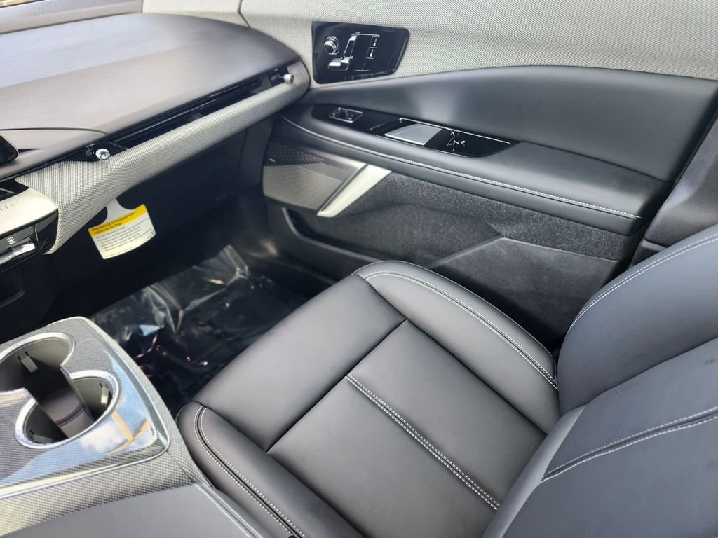 New 2026 Cadillac Optiq Sport 1 w/ LPO, Floor Liner Package AWD/4WD image 13