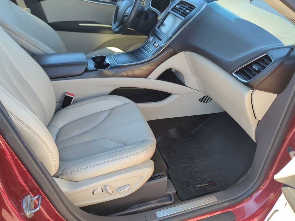 Used 2016 Lincoln MKX Select image 42
