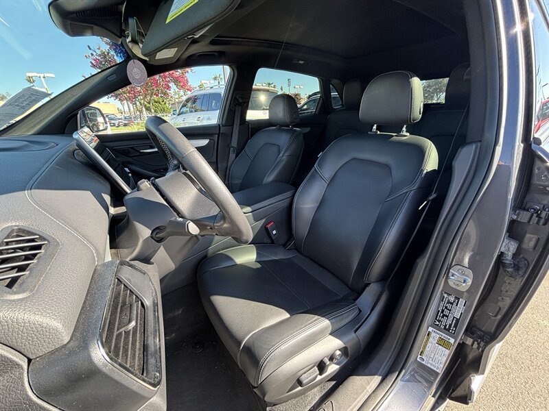 Used 2023 VinFast VF 8 Plus AWD/4WD image 11