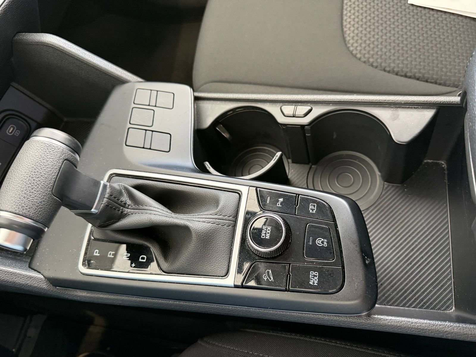 Used 2025 Kia Sportage LX image 40