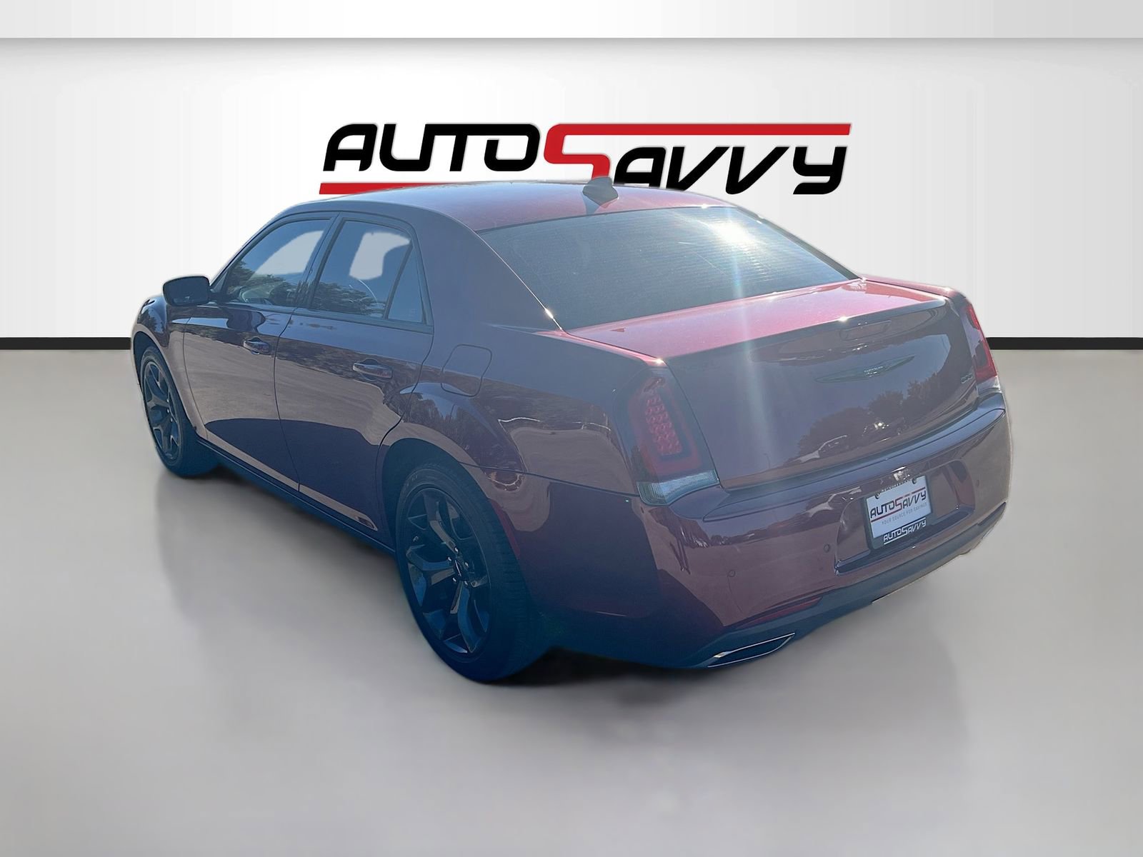 Used 2023 Chrysler 300 Touring w/ Safetytec Plus Group image 5