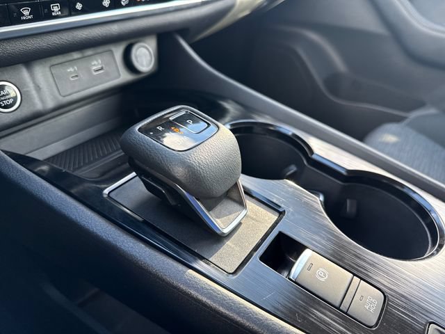 Certified 2023 Nissan Rogue SV FWD image 25