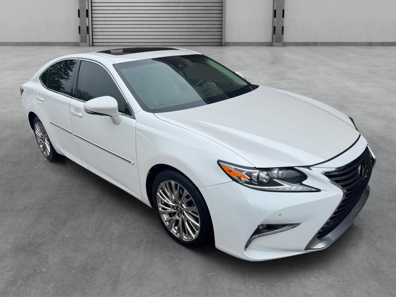 Used 2017 Lexus ES 350 w/ Luxury Package FWD image 29