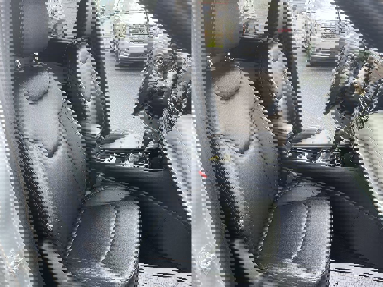 Used 2024 Jeep Compass Limited image 27