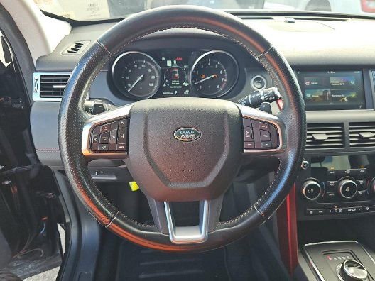 Used 2018 Land Rover Discovery Sport HSE image 4