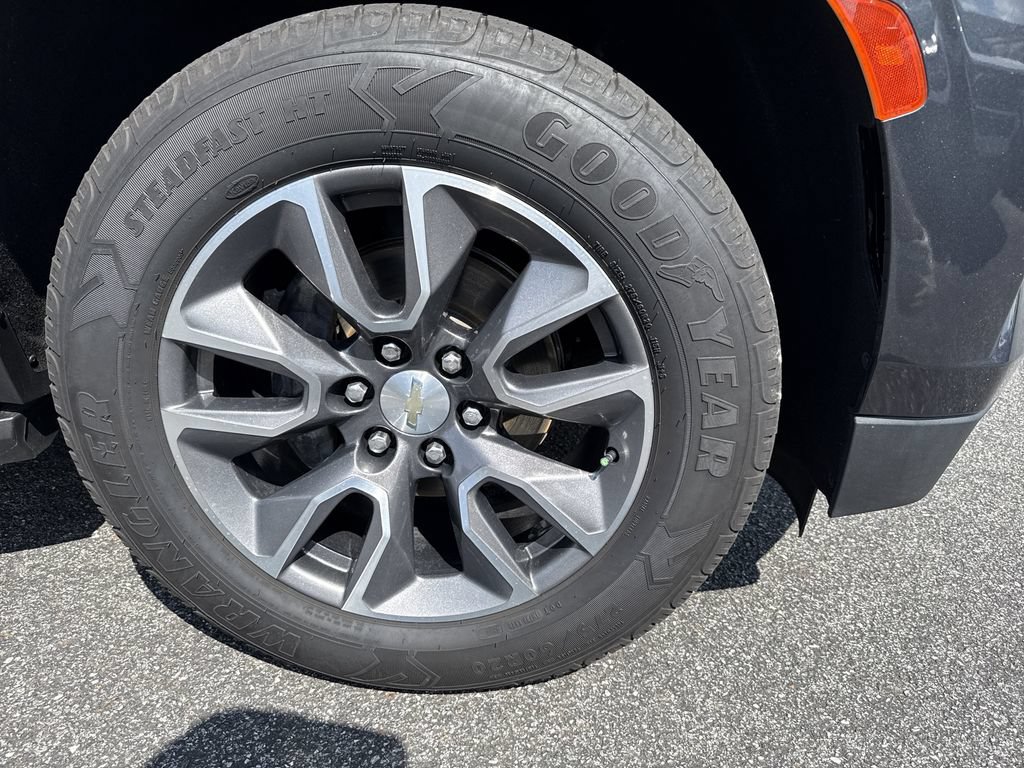 Used 2022 Chevrolet Tahoe LT w/ LT Signature Package AWD/4WD image 12