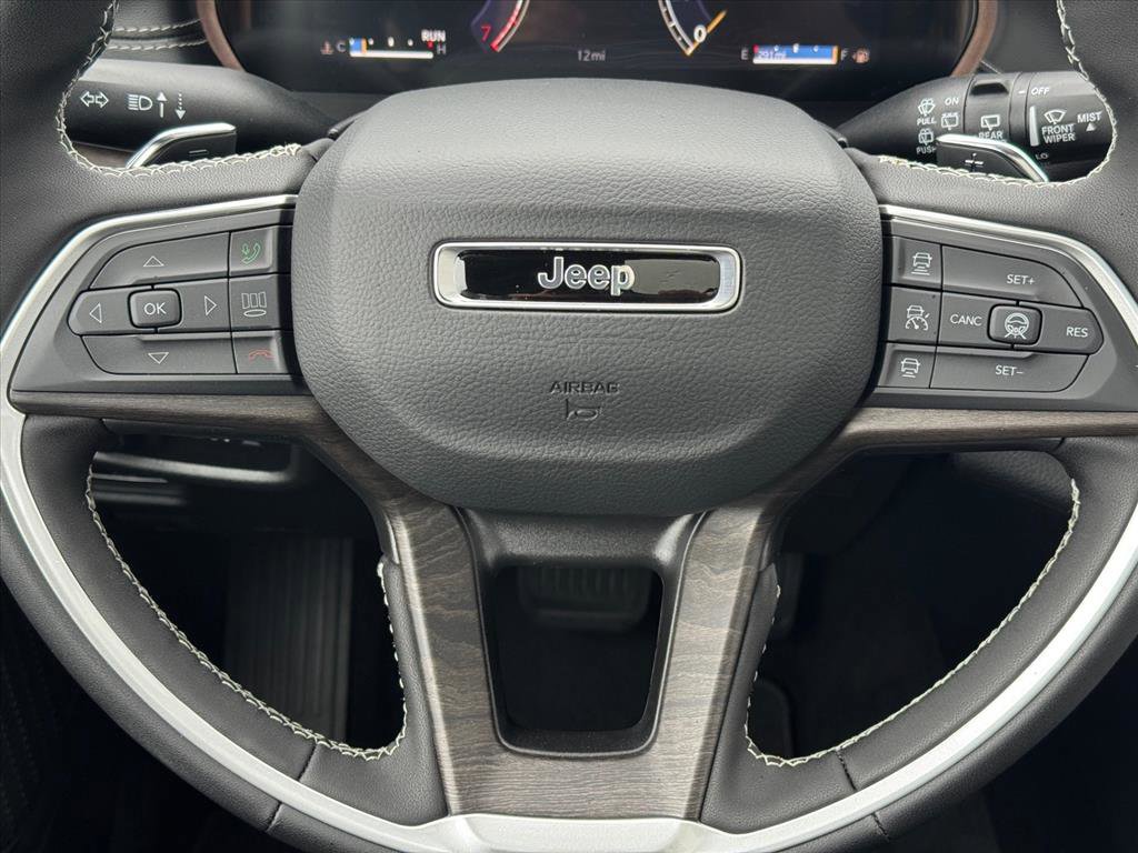 New 2026 Jeep Grand Cherokee L Limited AWD/4WD image 15