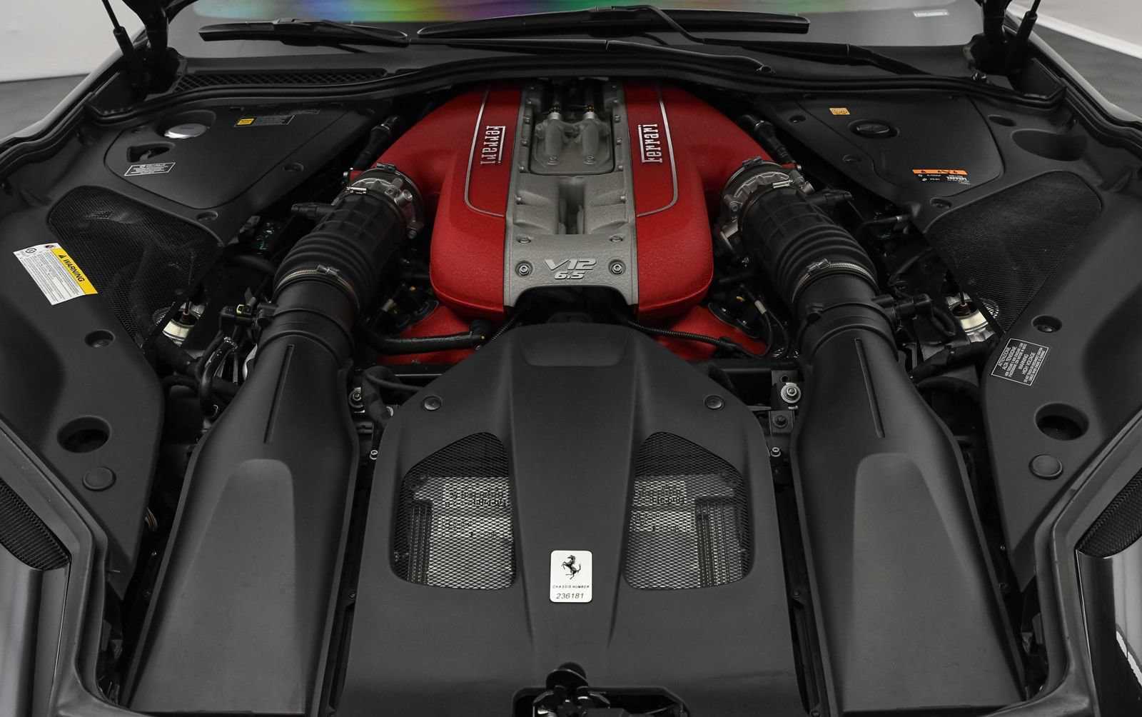 Used 2018 Ferrari 812 Superfast RWD image 54