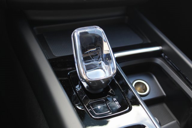 New 2026 Volvo XC60 B5 Plus w/ Climate Package image 28