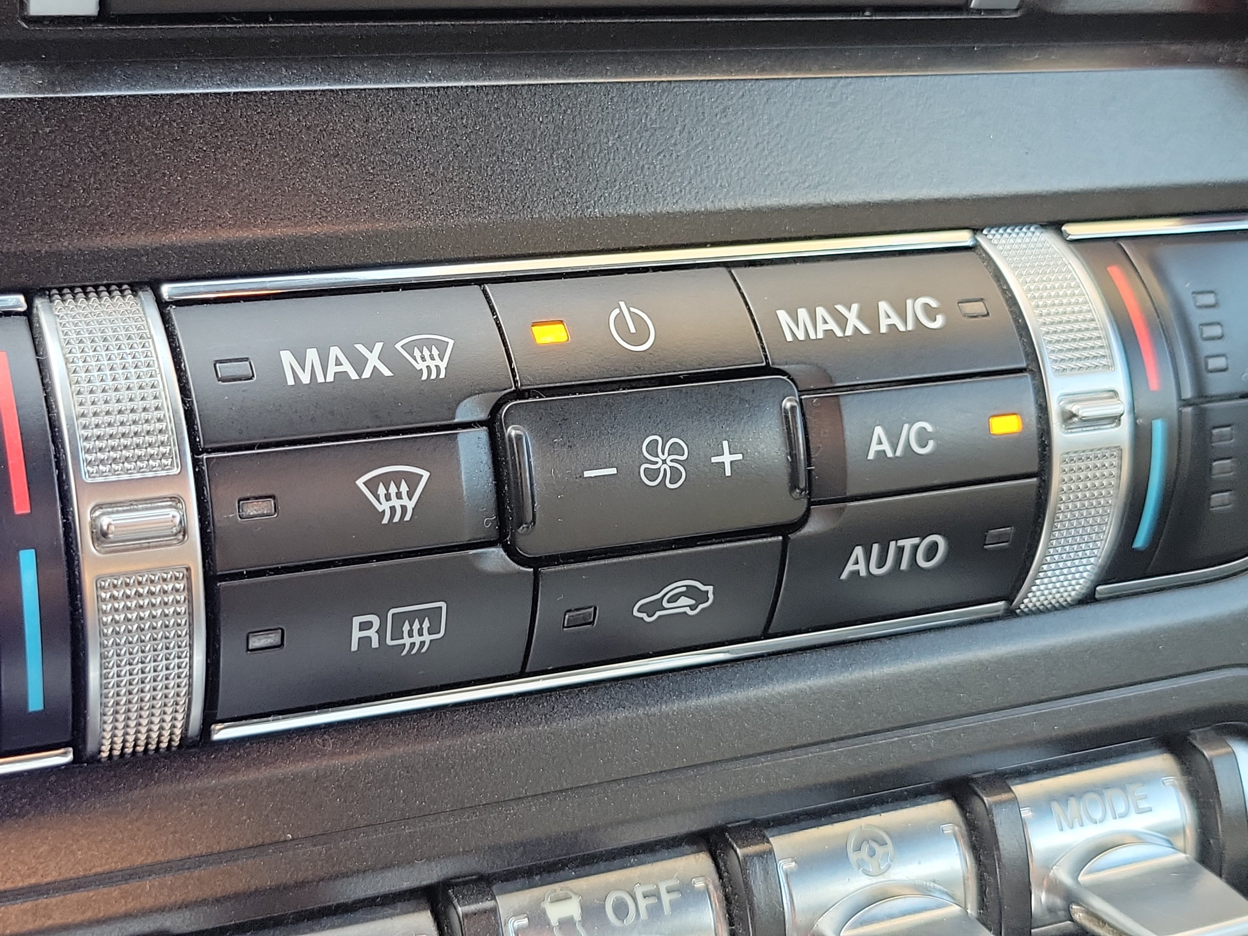 Used 2019 Ford Mustang GT Premium RWD image 29