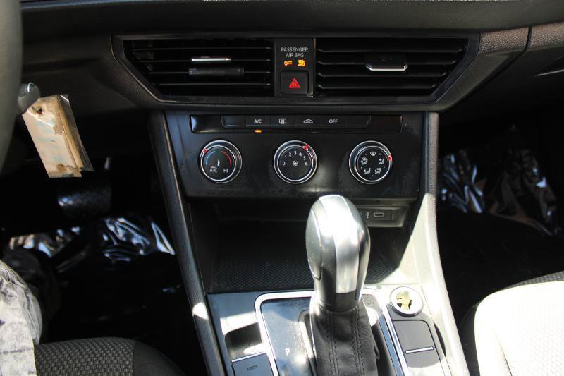 Used 2021 Volkswagen Jetta R-Line FWD image 21